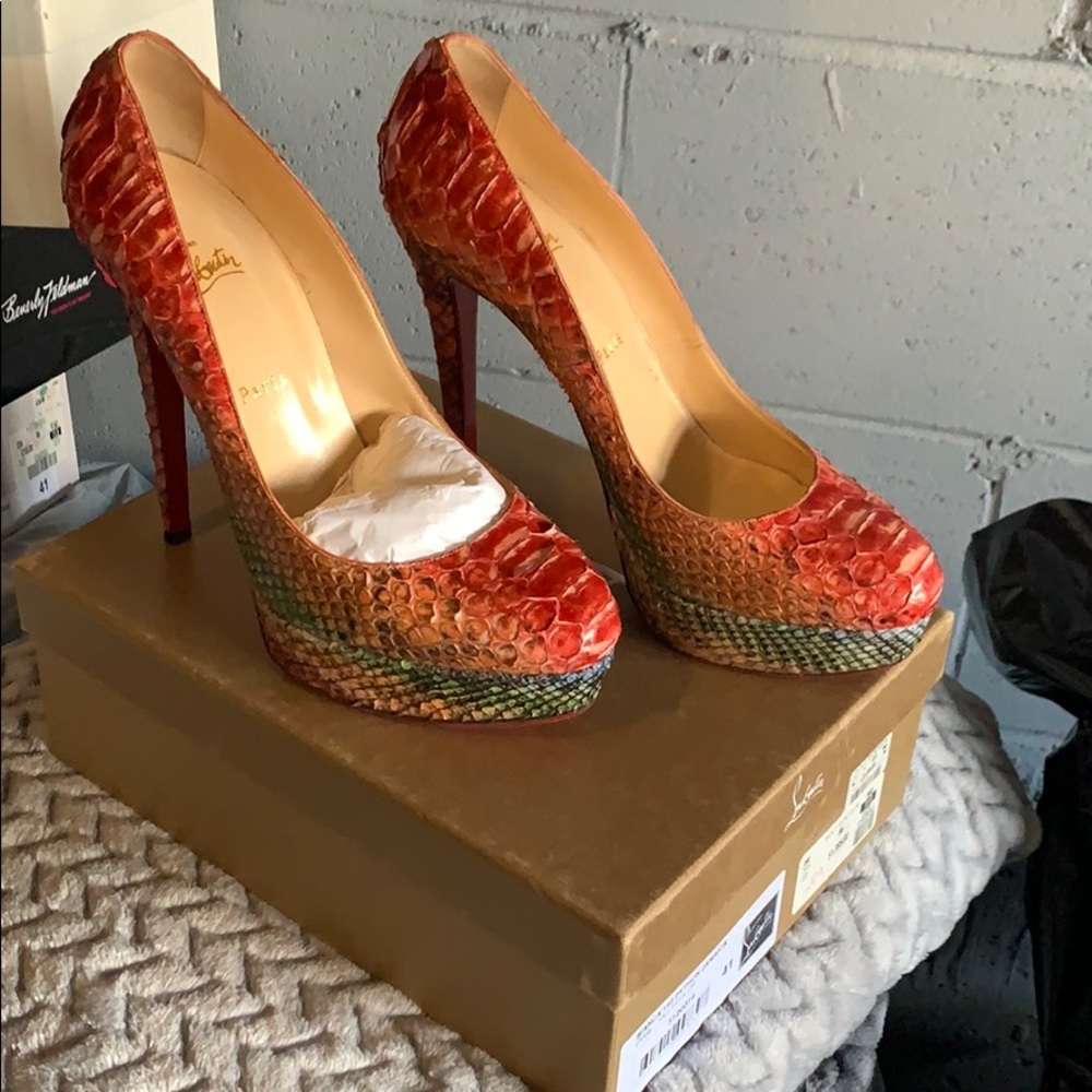 Christian Louboutin Bianca  python Jamaica